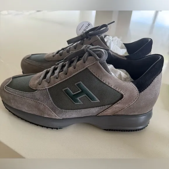 Hogan shoes. Sneakers size 8.  Brand new