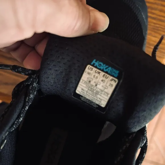 Hoka Black Athletic Shoes Lightweight Breathable Design
