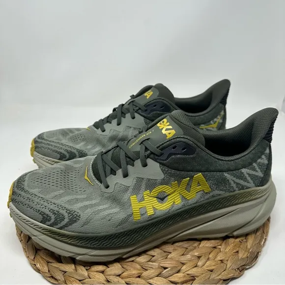 HOKA ONE Challenger ATR 7 Running Shoes Olive Haze Forest Cover Size 13 WIDE