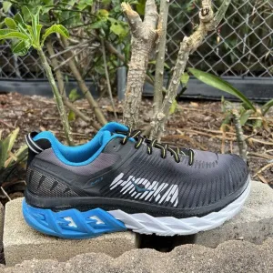 HOKA ONE ONE ARAHI 2 Men's Size 11 Athletic Shoes in Great Condition Good Soles