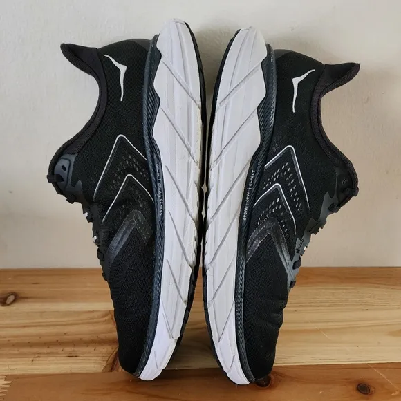 Hoka One One Arahi 5 Running Shoes Black/White Men's 10.5D Sneakers