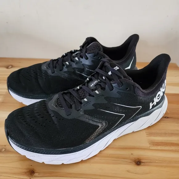 Hoka One One Arahi 5 Running Shoes Black/White Men's 10.5D Sneakers