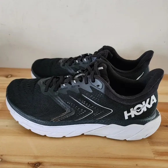 Hoka One One Arahi 5 Running Shoes Black/White Men's 10.5D Sneakers