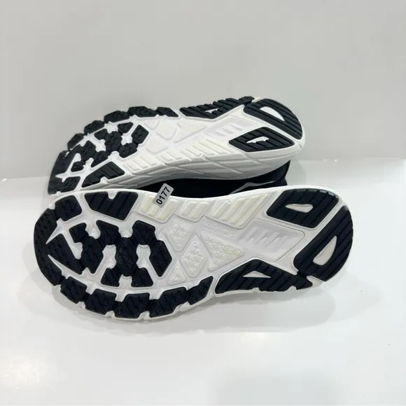 Hoka One One Arahi 7 Wide Men’s Shoes