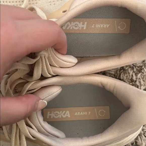 Hoka One One Arahi 7 Women’s Shoes