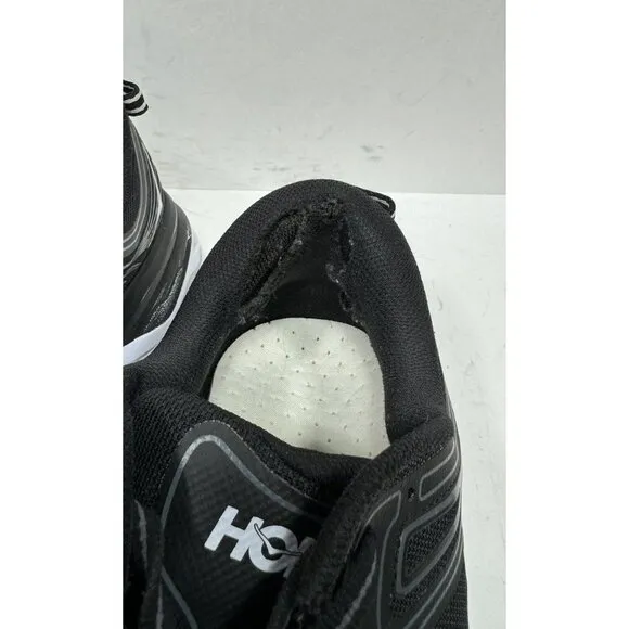 Hoka One One Bondi 7 1110531 BWHT Black Sneaker Womens Shoes Size 7.5 D Wide