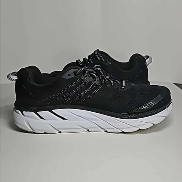 Hoka  One One Clifton Men's Black and White Running Shoes 9.5