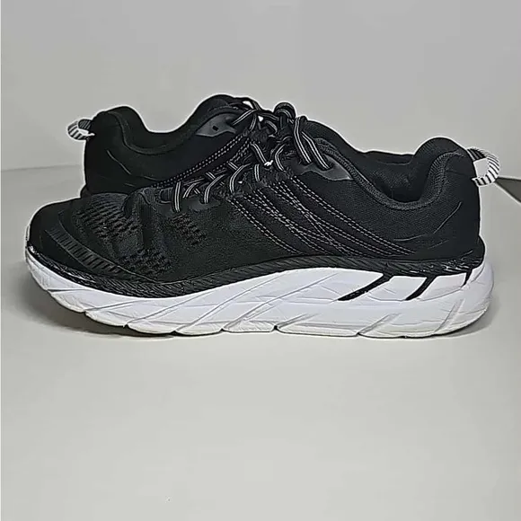Hoka  One One Clifton Men's Black and White Running Shoes 9.5