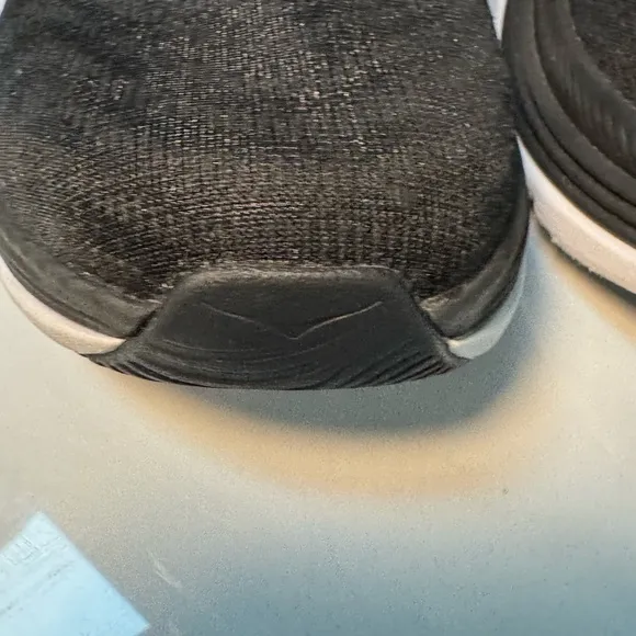 Hoka One One Gaviota 5 Women’s Size 8 Black Running Shoes Cushioned Worn Once