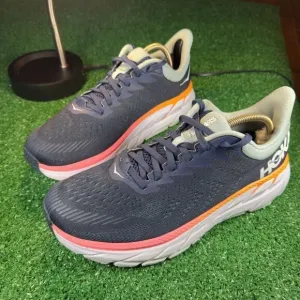 HOKA ONE ONE CLIFTON 7 WIDE - Women’s Running Shoes - SIZE 9.5D