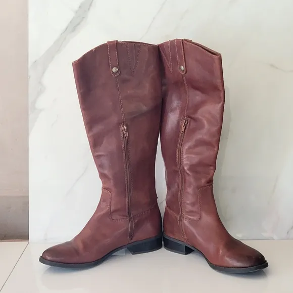 I.N.C. International Concepts Women's Brown Leather boots Size 9