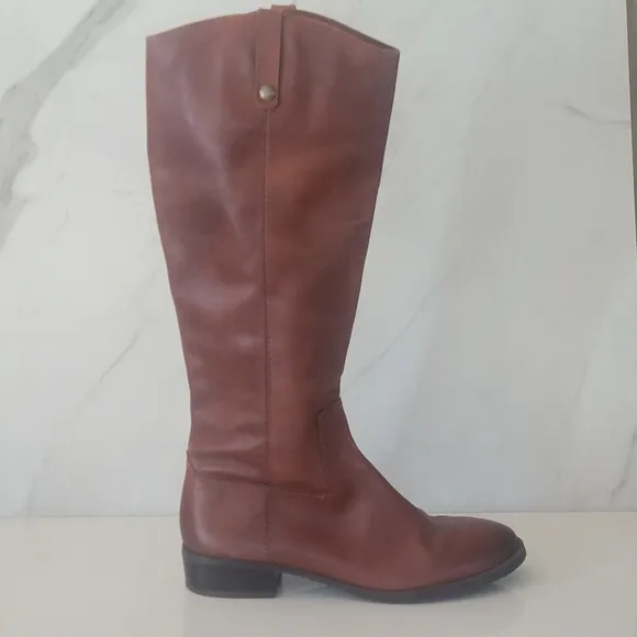 I.N.C. International Concepts Women's Brown Leather boots Size 9