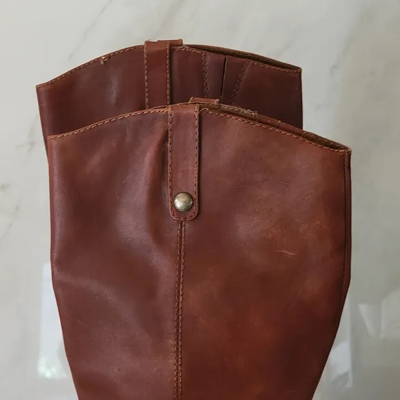 I.N.C. International Concepts Women's Brown Leather boots Size 9