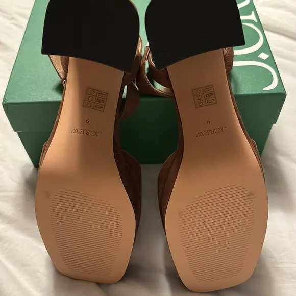 J.Crew Ankle strap platform heels in suede BX909