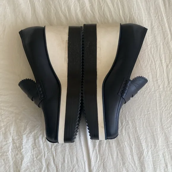 Jill Sander navy platform loafer like new.  Nave, white, and black.  Size 38