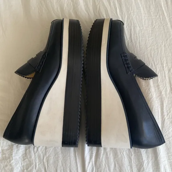 Jill Sander navy platform loafer like new.  Nave, white, and black.  Size 38