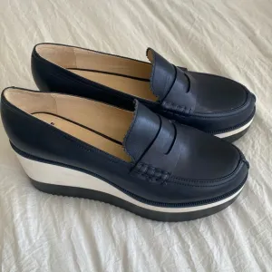 Jill Sander navy platform loafer like new.  Nave, white, and black.  Size 38