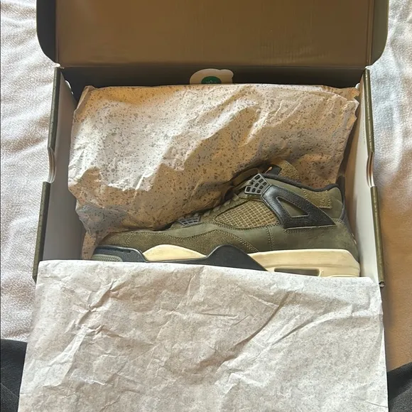 Jordan Men's Brown Sneakers