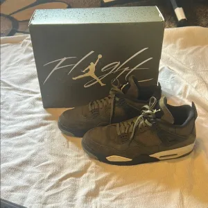 Jordan Men's Brown Sneakers