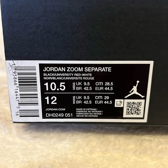 Jordan Men's Zoom Separate Basketball Shoes Men’s Size 10.5 Women’s Size 12