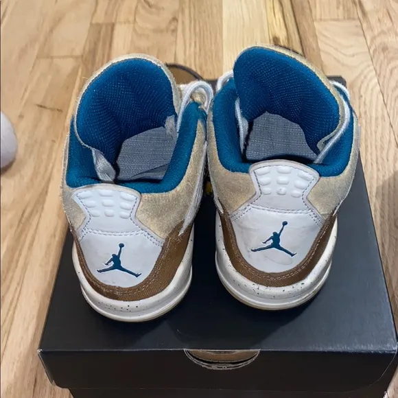 Jordan Sneakers Brown and Blue Classic Design