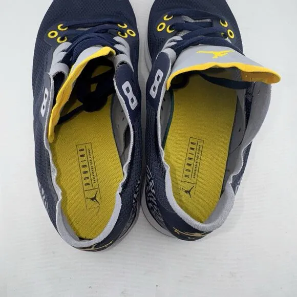 Jordan Trainer ST Michigan PE AV1200-401 Men’s 8 Navy Maize Elephant Shoes Rare