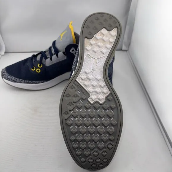 Jordan Trainer ST Michigan PE AV1200-401 Men’s 8 Navy Maize Elephant Shoes Rare