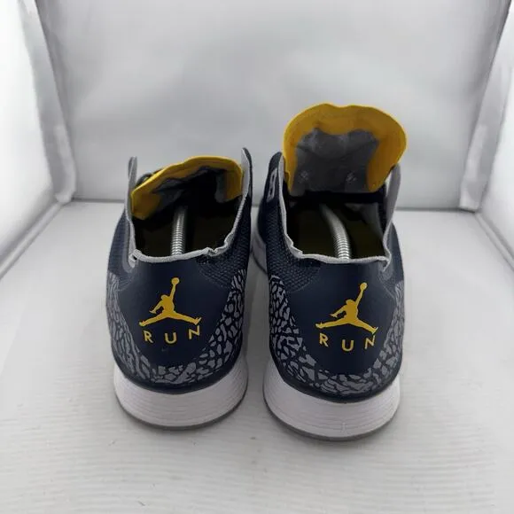 Jordan Trainer ST Michigan PE AV1200-401 Men’s 8 Navy Maize Elephant Shoes Rare