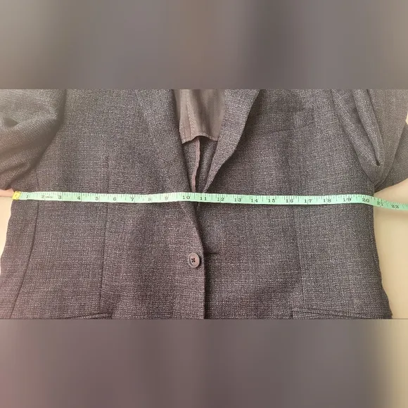 Joseph Abboud 100% Wool Modern fit  Soft Jacket
