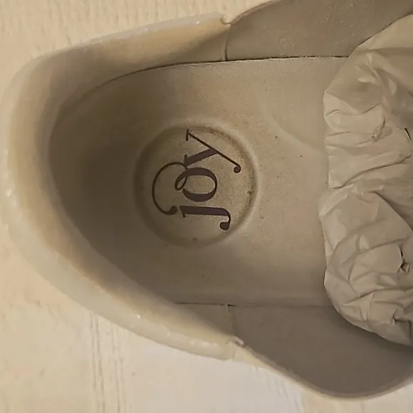 Joy sneakers white 100% leather platform soles  sz 7.5