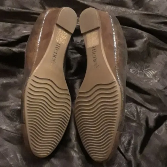 J.Renee &quot;Fedosia&quot; Chocolate Wedge Heels