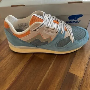 KARHU synchron classic sneakers
