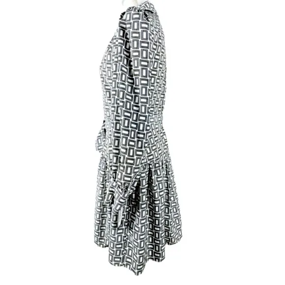 KARL LAGERFELD Geometric Print Zip Front Dress in Black &amp; White, Size 10.