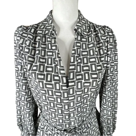 KARL LAGERFELD Geometric Print Zip Front Dress in Black &amp; White, Size 10.