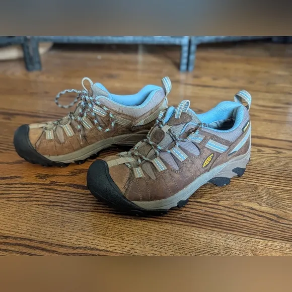Keen Athletic Shoes Rugged Design Women's 7.5 EU 39 Targhee II  Low Dark Earth