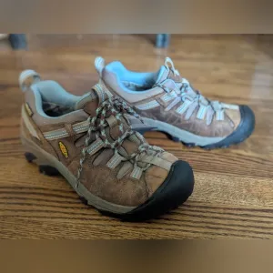 Keen Athletic Shoes Rugged Design Women's 7.5 EU 39 Targhee II  Low Dark Earth