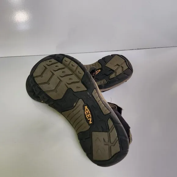 Keen Newport H2 Hiking Waterproof Outdoors Shoes Size 6/39/8