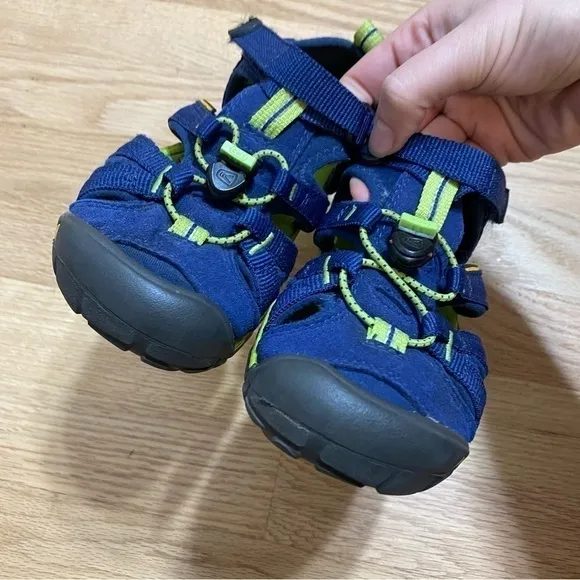 Keen Sandals Sz 1 Blue Green Kids Outdoors Shoes Caged Toe