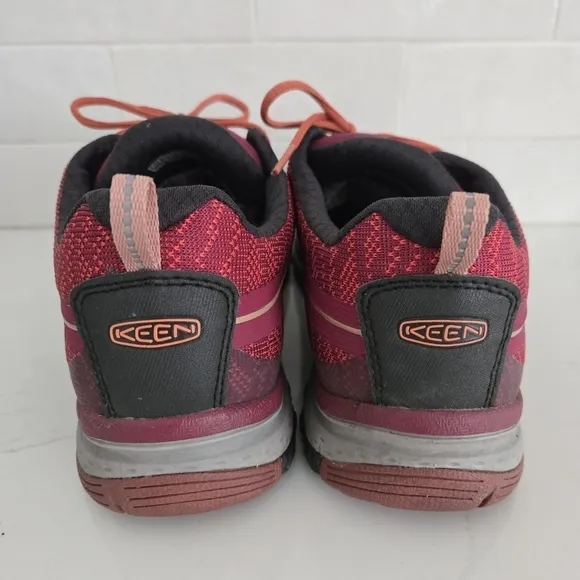 Keen Terradora Waterproof Trail Hiking Walking Athletic Shoes Pink Magenta 9