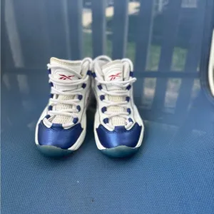 Kids Size 12 Reebok shoes Question Mid Blue Toe