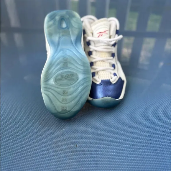 Kids Size 12 Reebok shoes Question Mid Blue Toe
