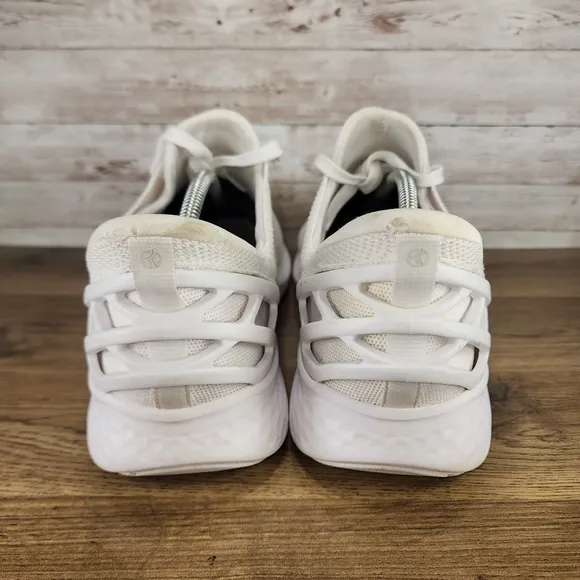 Kizik Mens Athens White Hands Free Sneakers Athletic Shoes Size 11 Wide