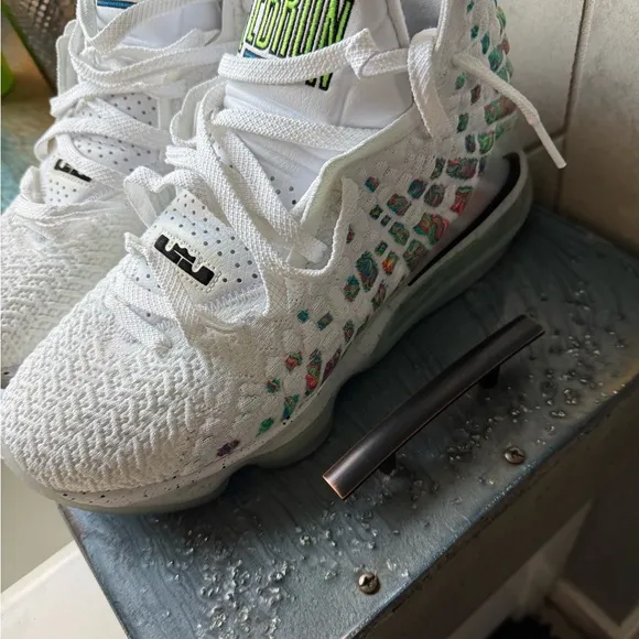 LeBron Nike 17 Air Command is Force Shoes with Textured Design
