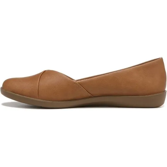 Lifestride Flat Shoes Women Tan Faux Leather Notorious Ballet Flat Comfort Shoes