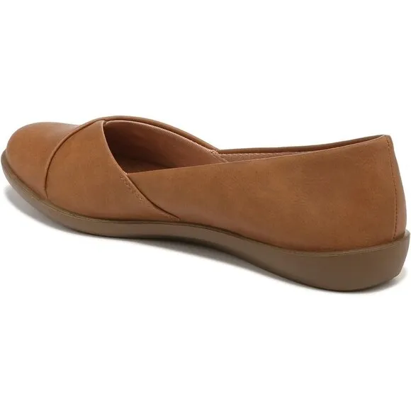 Lifestride Flat Shoes Women Tan Faux Leather Notorious Ballet Flat Comfort Shoes