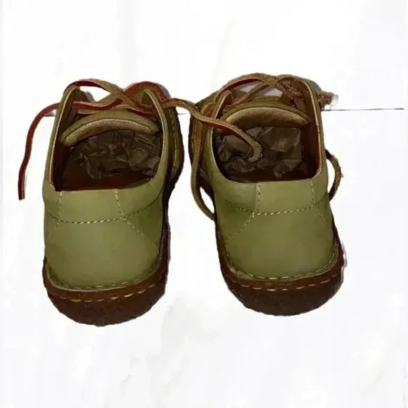 Like New Born Green Lace-up Suede Walking Shoes Sneakers | 6/6.5