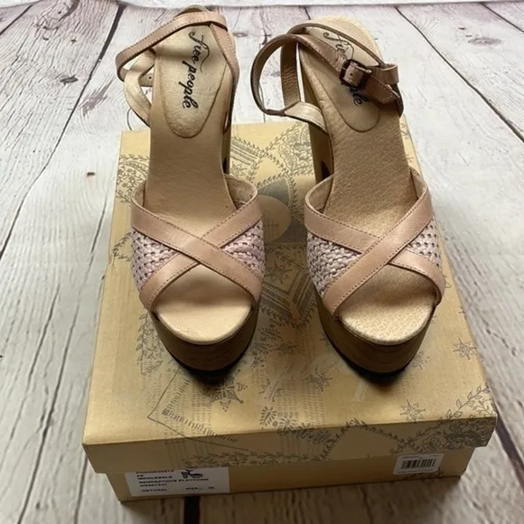 Like New Free people pink leather platform shoes size 9 with box