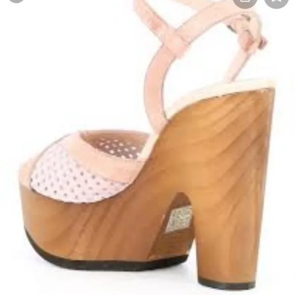 Like New Free people pink leather platform shoes size 9 with box