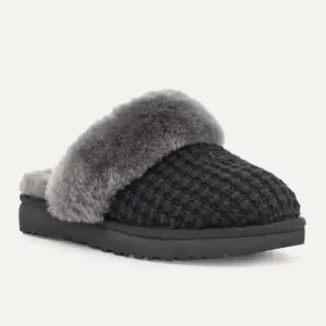 LIKE NEW UGG Cozy Knit Slippers!