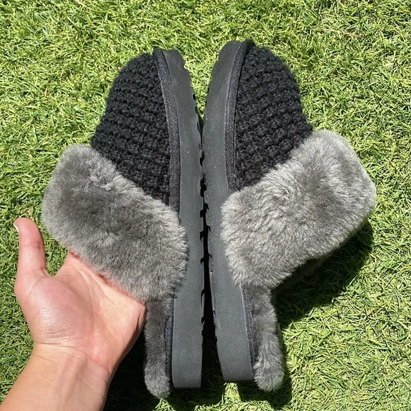 LIKE NEW UGG Cozy Knit Slippers!